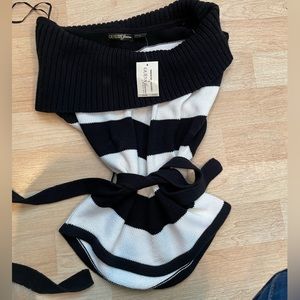 New guess off the shoulder sweater/blouse